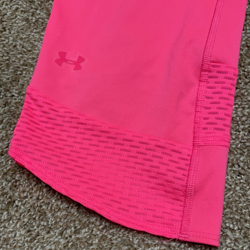 Under Armour Heat Gear Large Breast Cancer Compression Capri Leggings Pink - Picture 4 of 10